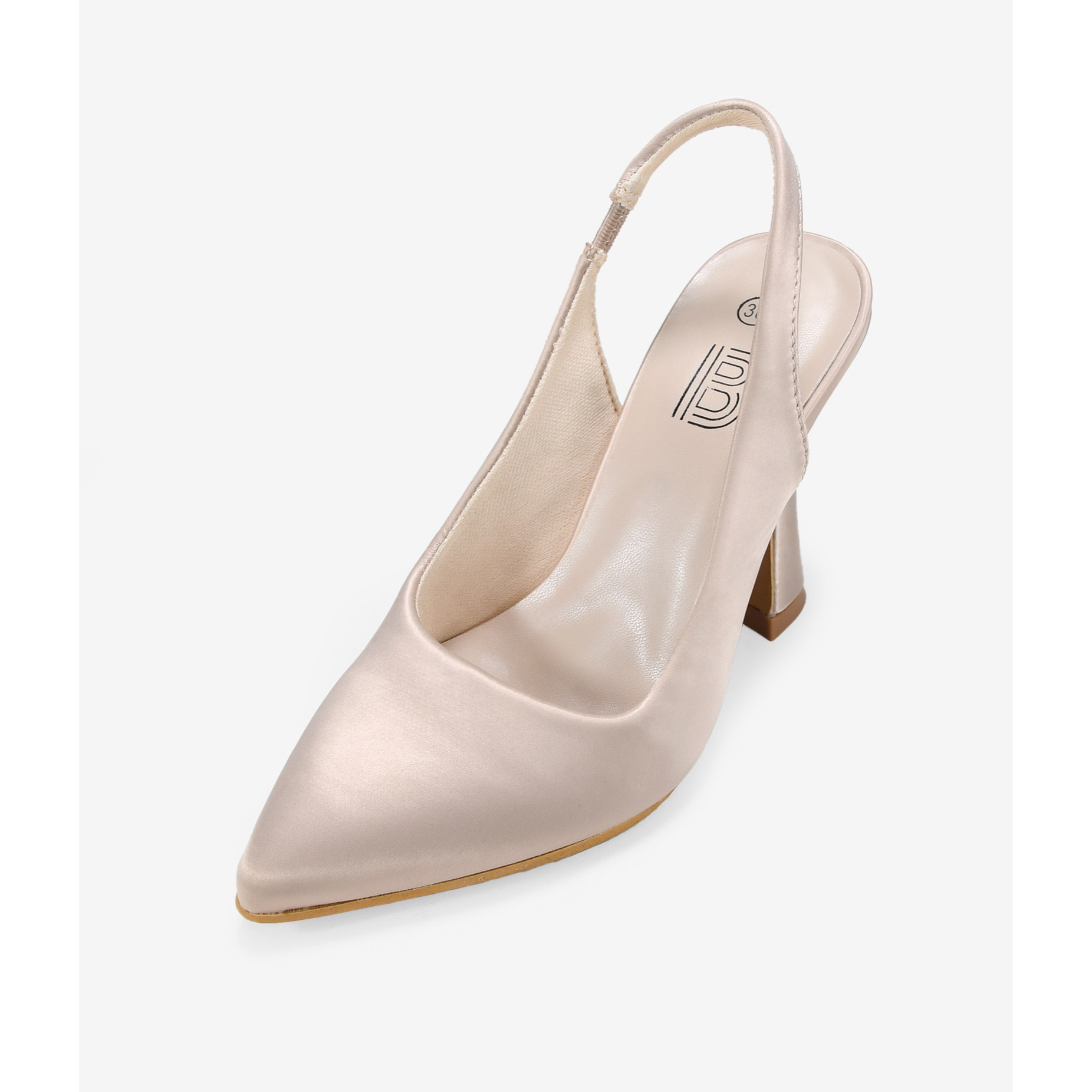 Zapatos de tacón acampanado beige