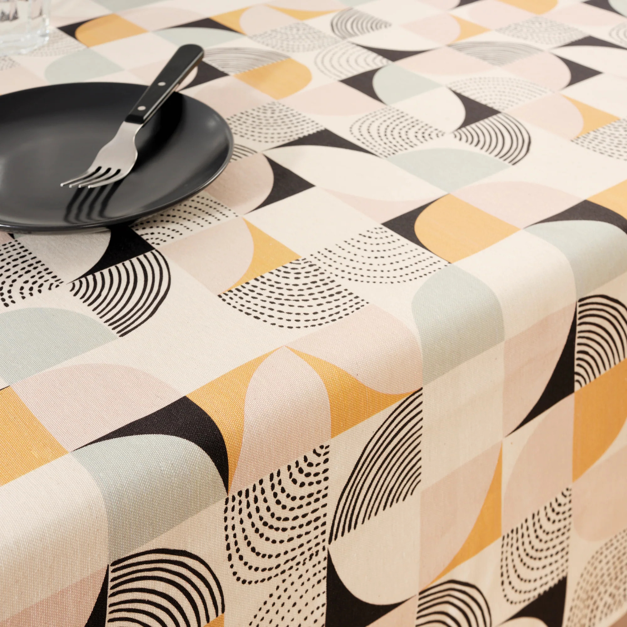 Nappe en résine anti-taches P20