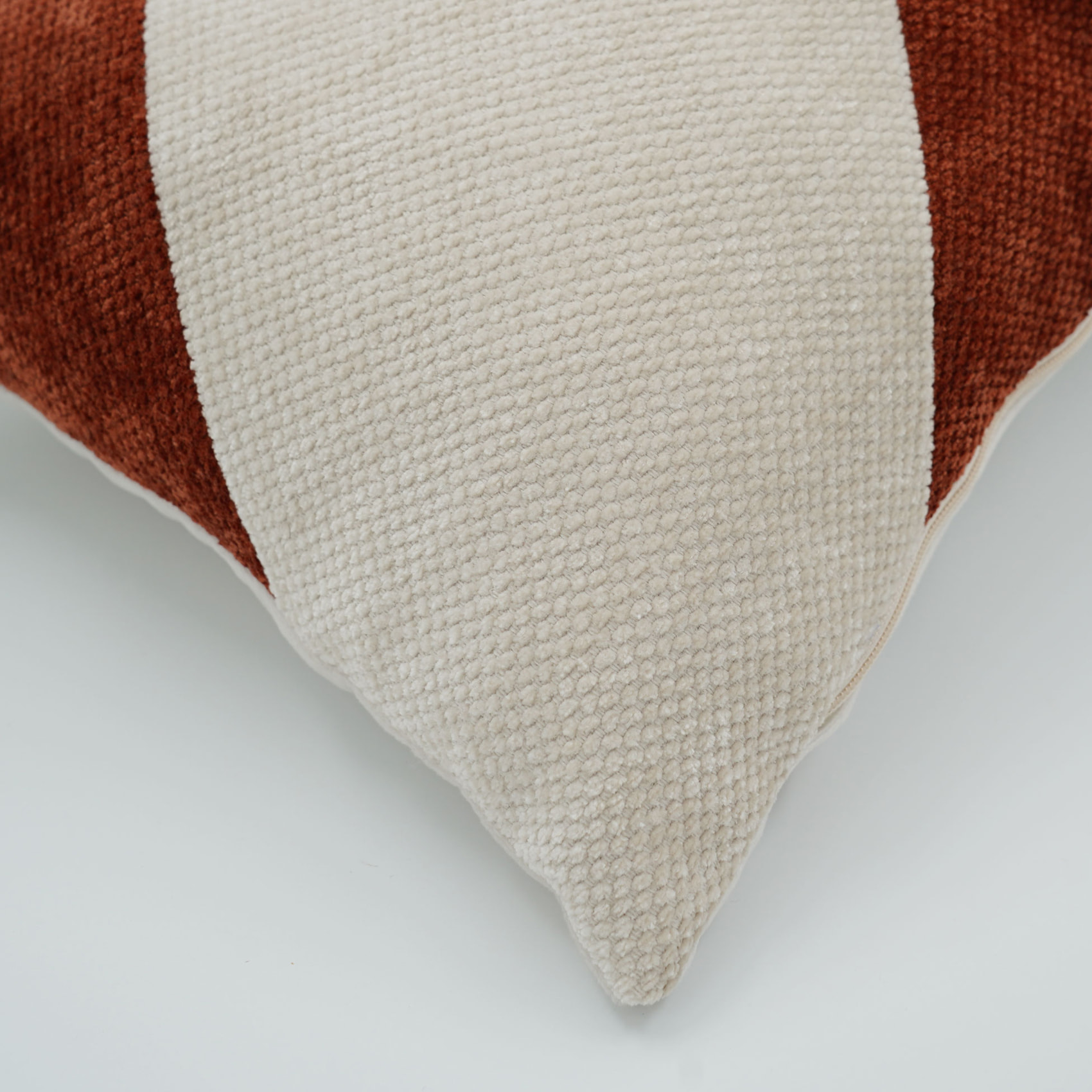 Coussin rectangulaire en velours chenille à motif graphique - Rouge