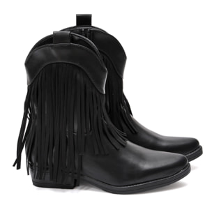 Stivaletto in simil pelle con frangia