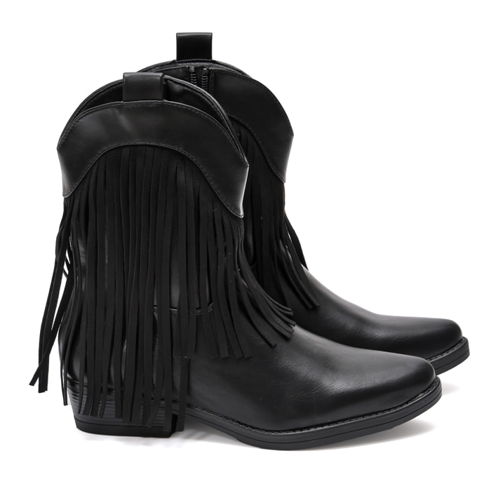 Stivaletto in simil pelle con frangia