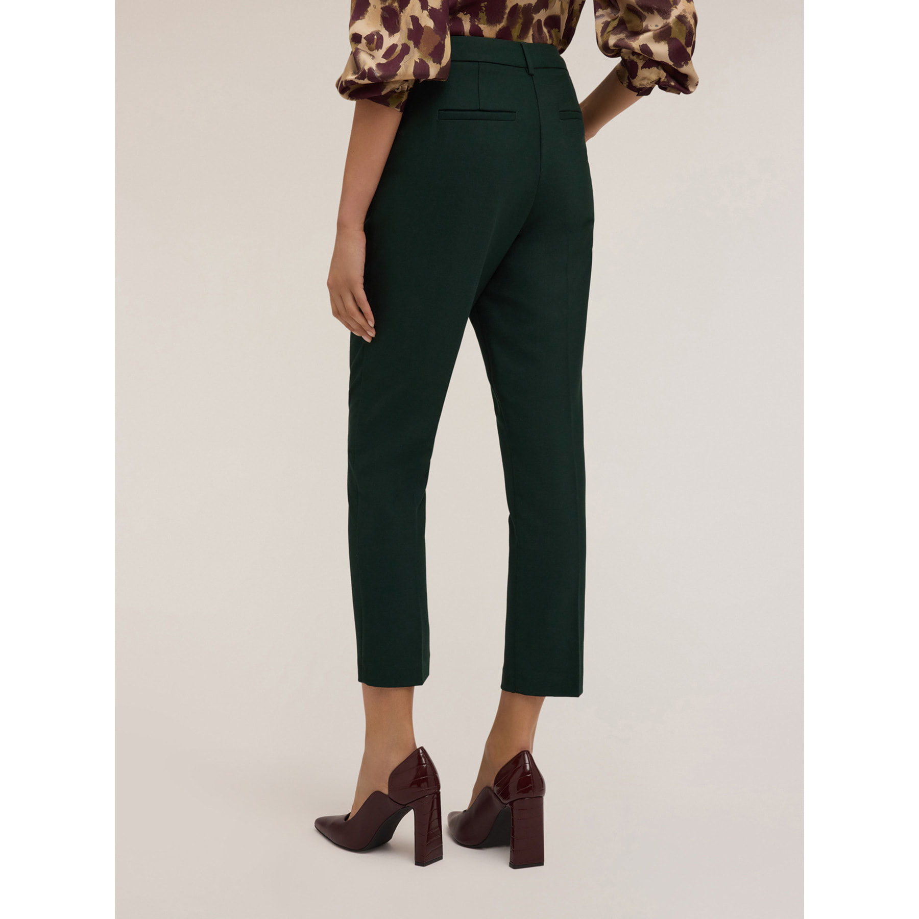 Motivi - Pantalones regulares con pliegue planchado - Verde