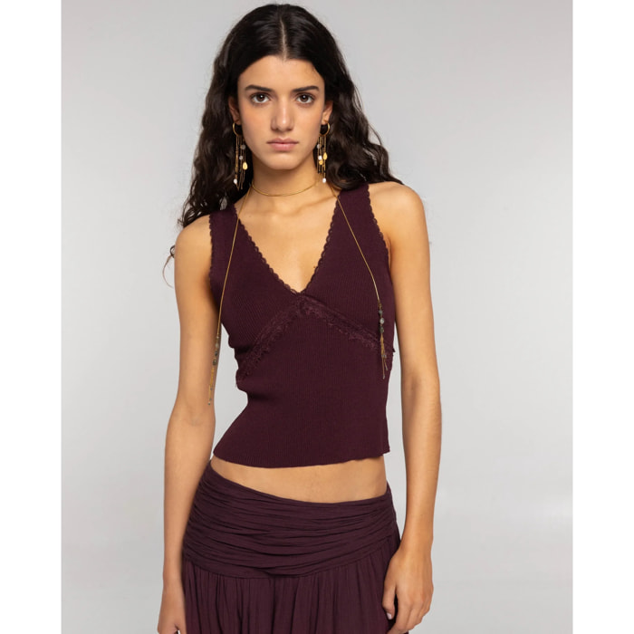Top de punto con detalles de encaje de mujer