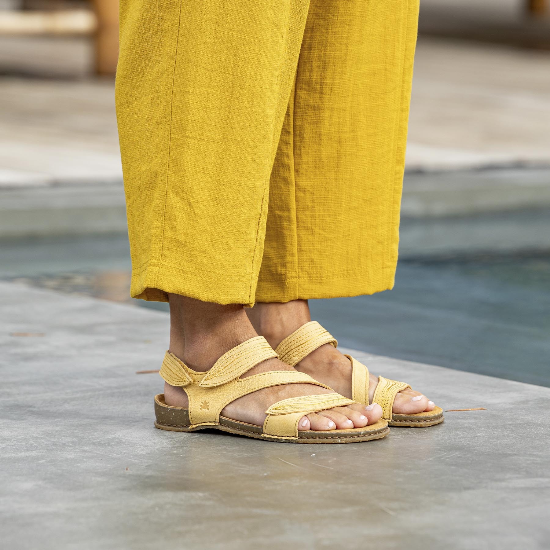 Sandalias N5810 NOBUCK HONEY/PANGLAO color Honey