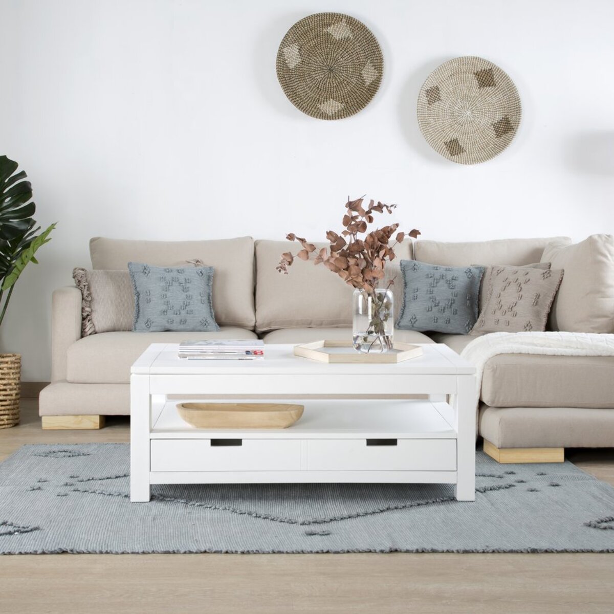 Table basse avec plateau relevable Jil -bois massif et panneau de mdf-couleur laqué blanc mat 110 x 45 x 60 cm