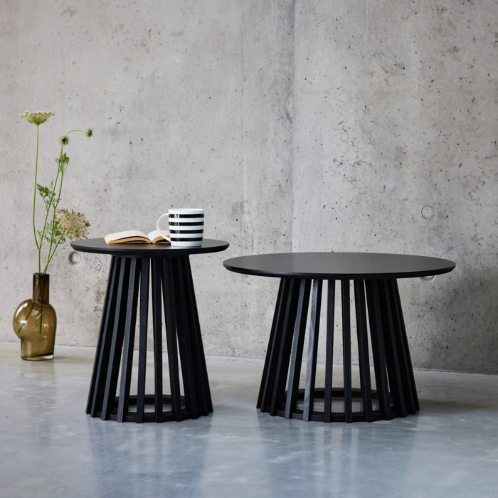 Set de 2 tables basses rondes plateau effet bois noir et pieds en bois de sapin. Ø40cm et Ø60cm