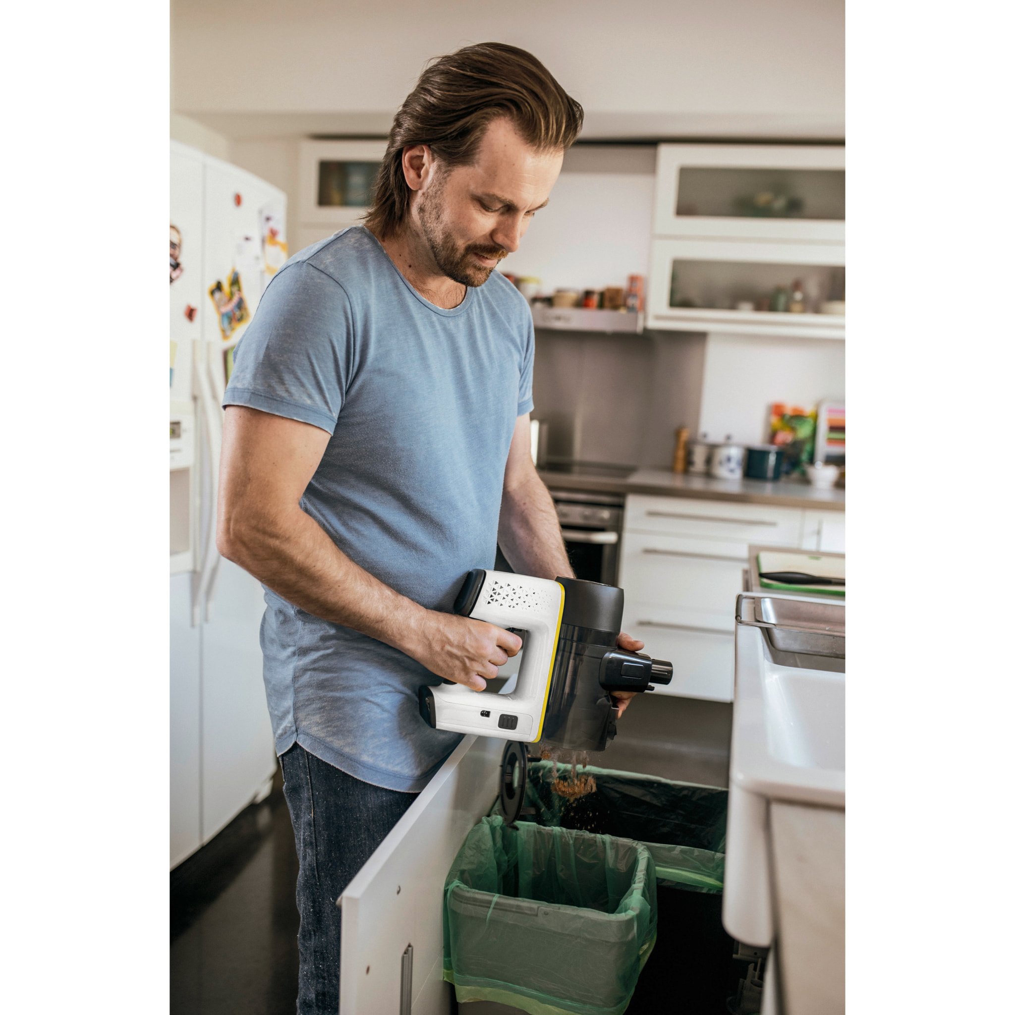 Aspirateur balai sans fil Karcher VC 6 Cordless ourFamily Extra - Autonomie 60 min- kit accessoires- support sans perçage