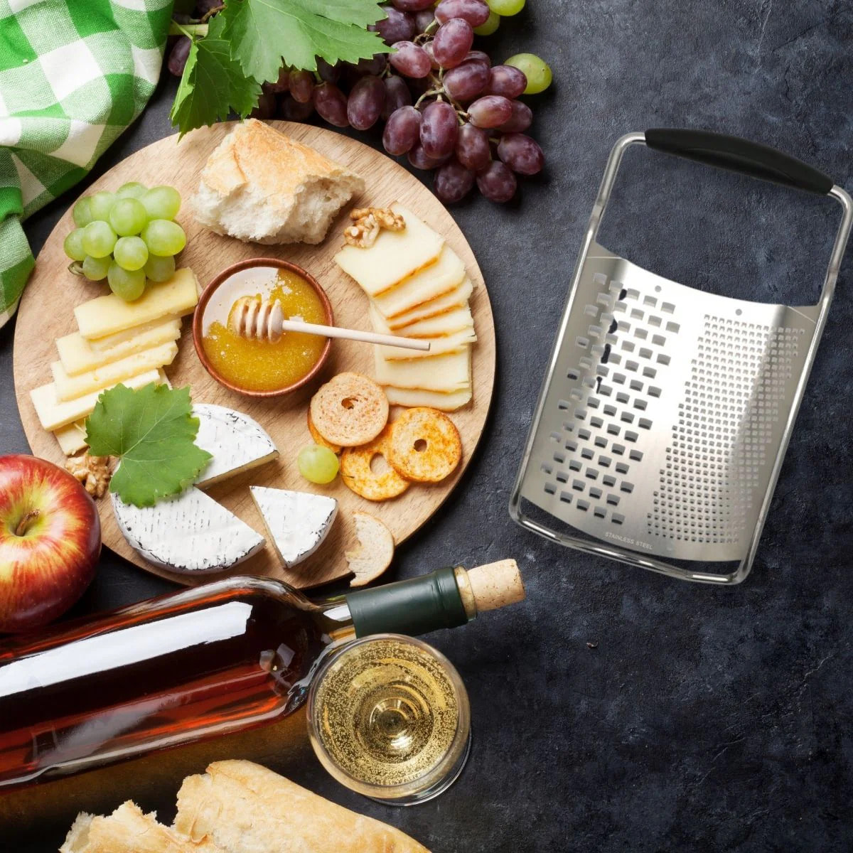 Râpe à fromage inox 2 en 1 22 cm Fackelmann