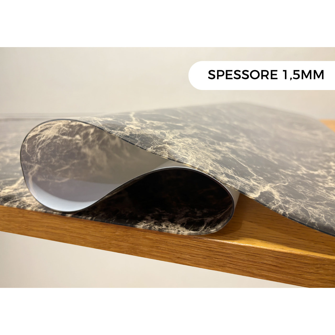 Tovaglia Antimacchia Plastificata Idrorepellente Rotolo Tasgliabile PVC Proteggi Tavolo Crystal Marmo D12 1,55mm