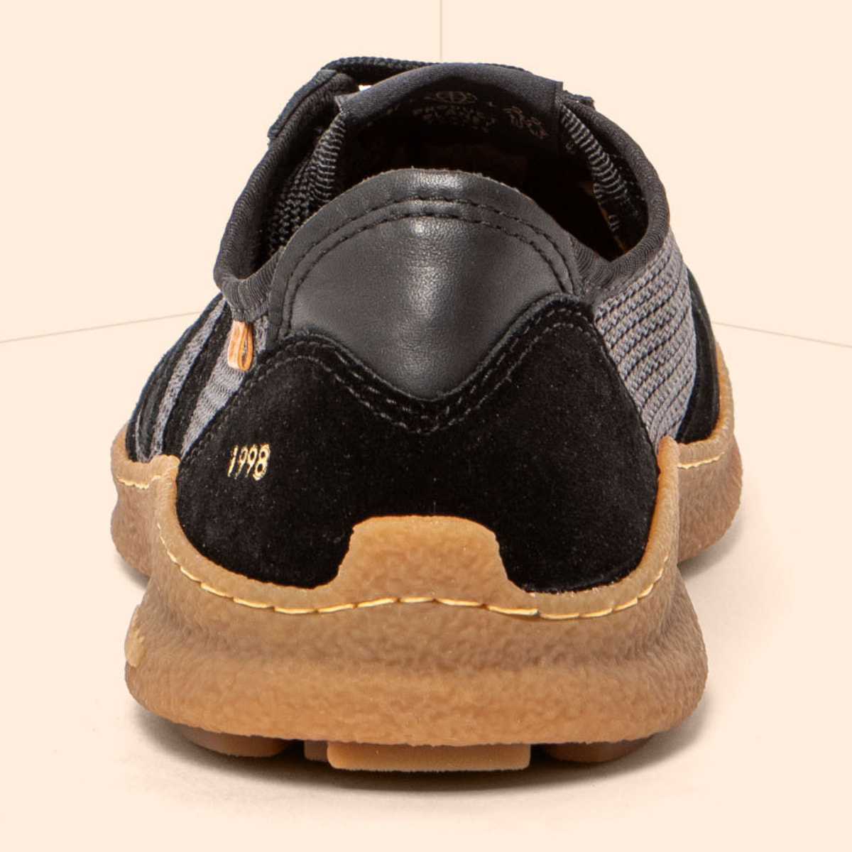 Zapatos N5435C MULTI MATERIAL BLACK/OROEL color Black