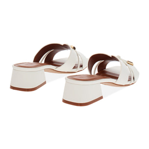 Mules punta abierta blancas tacón 4 cm