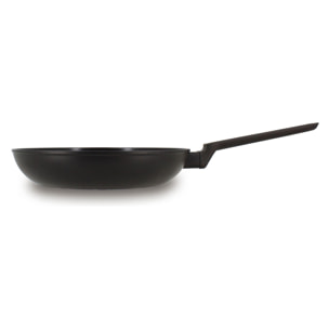 Poêle antiadhésive en aluminium noir 26cm - tous feux FIRST
