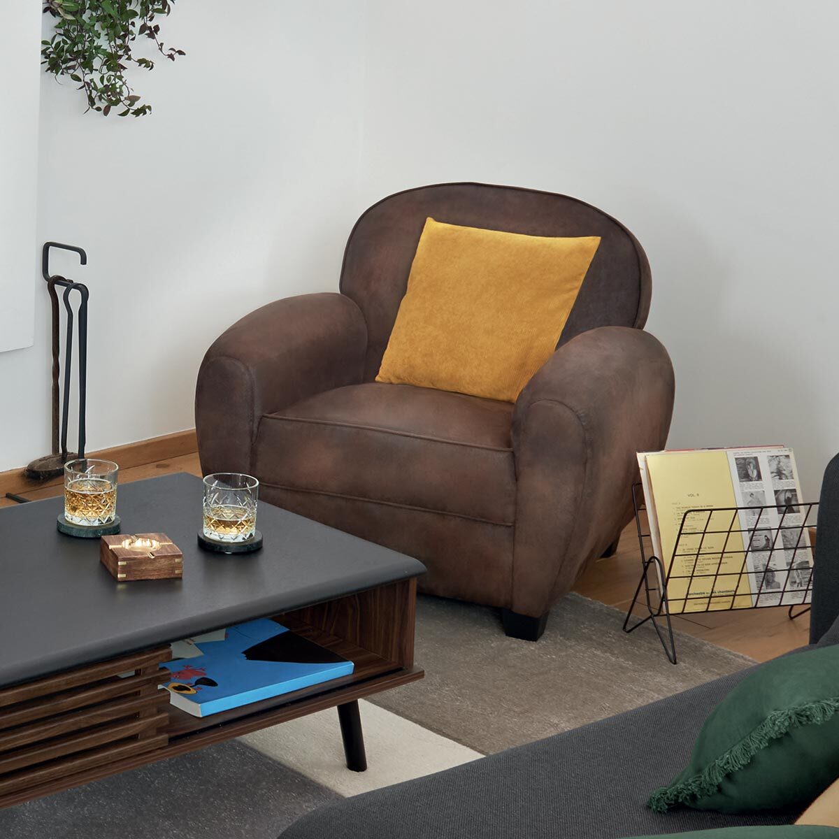 Fauteuil club "Stanis" effet cuir vieilli