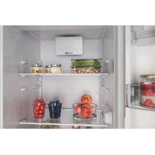 Réfrigérateur 1 porte encastrable WHIRLPOOL WHSD18A011A2FR