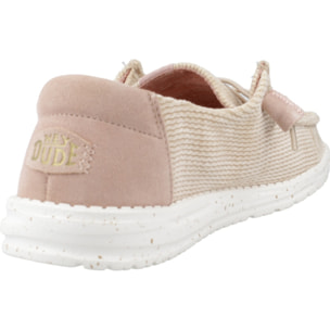 Zapatos Casual Mujer de la marca HEY DUDE  modelo WAVE CORDUROY Nude