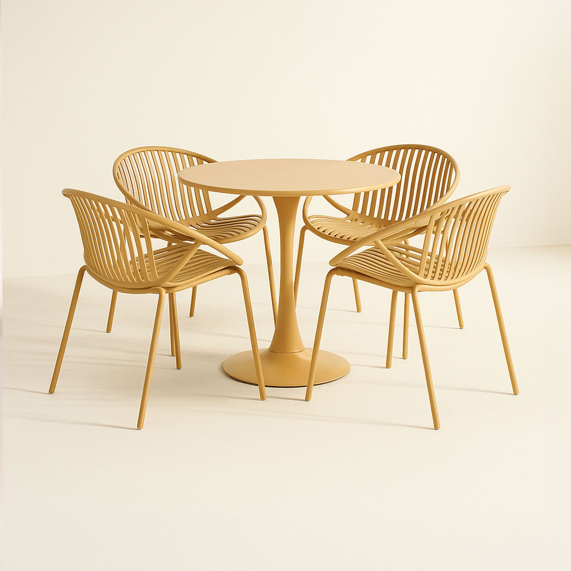 Ensemble de repas table et 4 fauteuils en polypropylène ocre CALYPSO