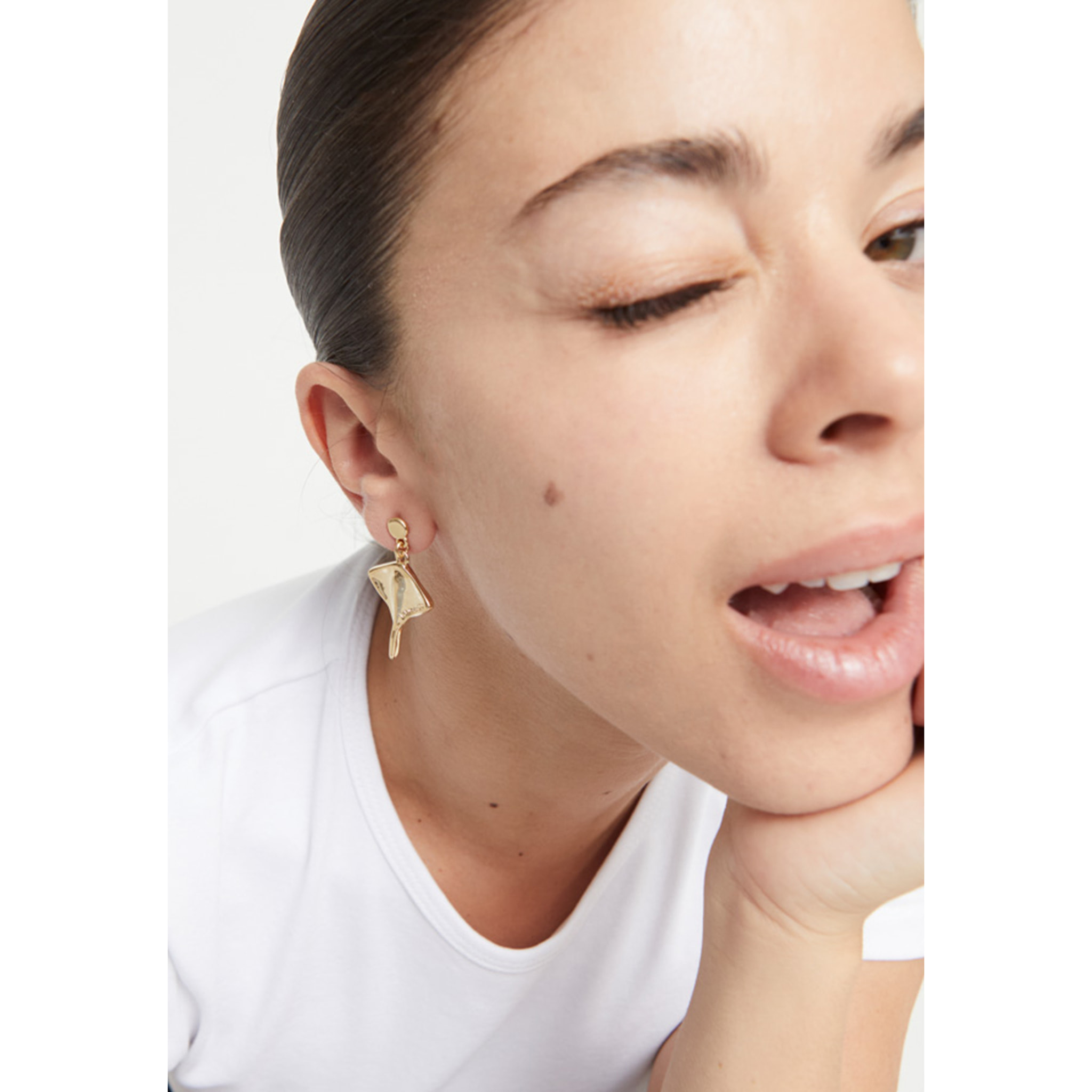 Pendiente SER MAJESTUOSA ORO U