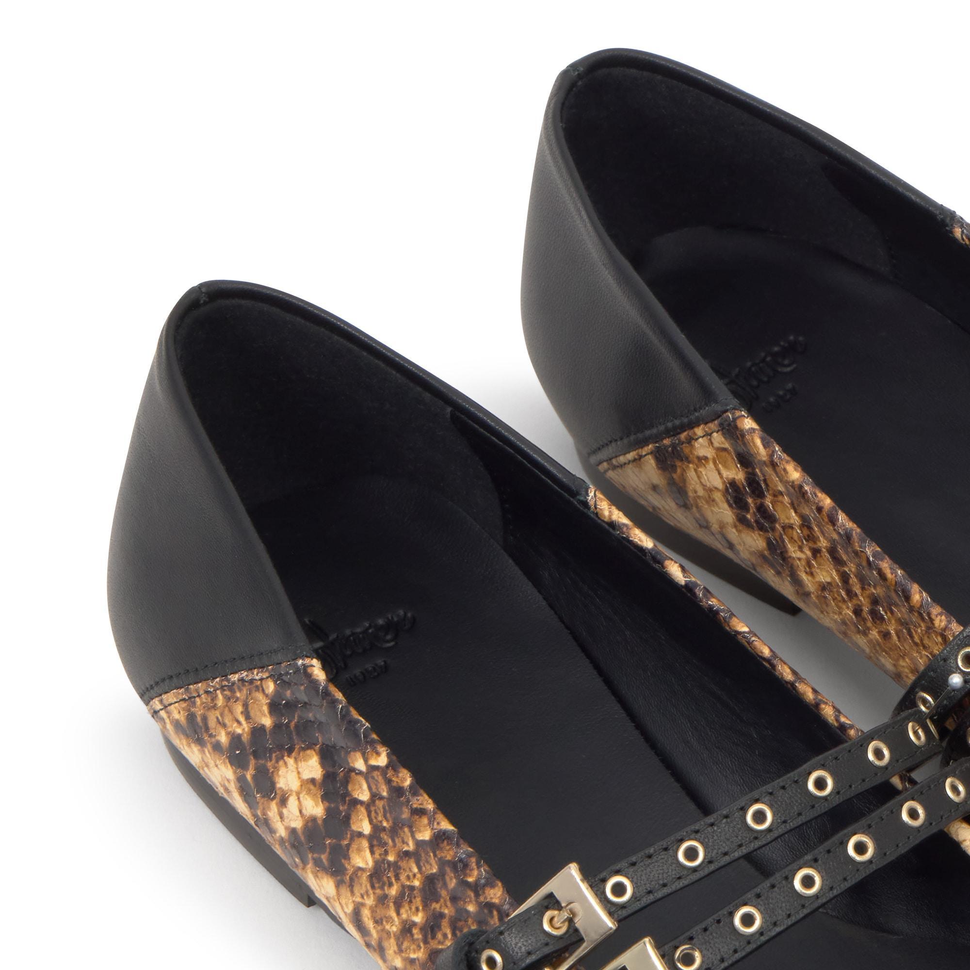 Bailarina plana Sabina en cuero efecto serpiente con cierre de hebilla