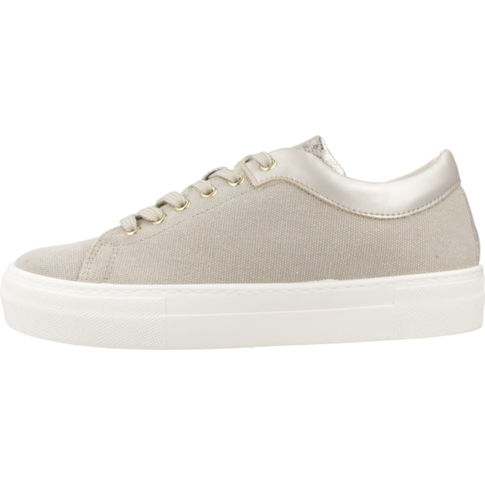 Sneakers de  Mujer de la marca GEOX  modelo D CLAUDIN BEIS