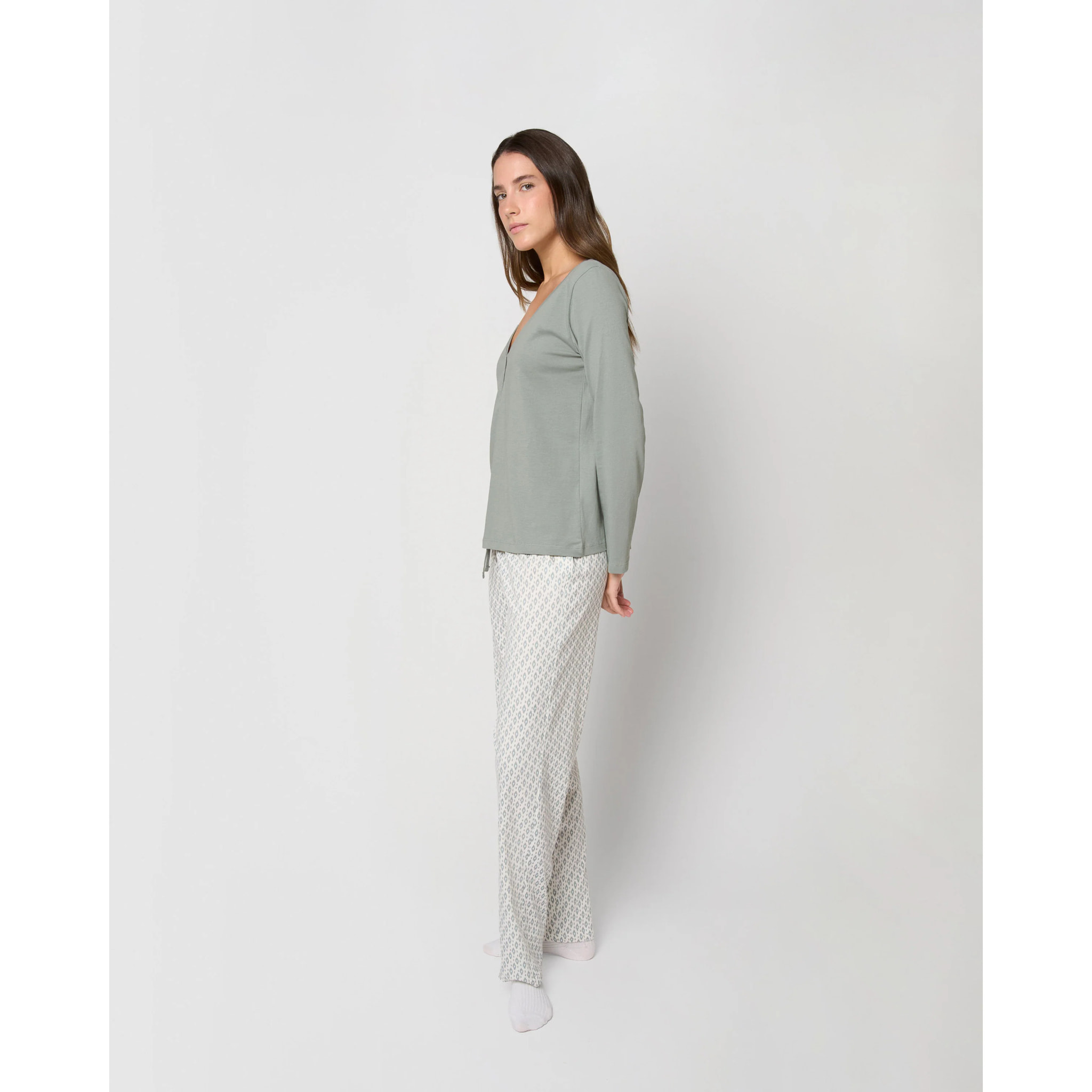 Pijama largo de algodón con escote pico nerdana verde menta