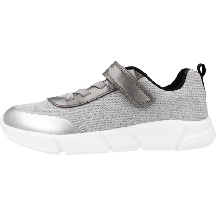 Zapatillas Niña de la marca GEOX  modelo J ARIL G. PLATA