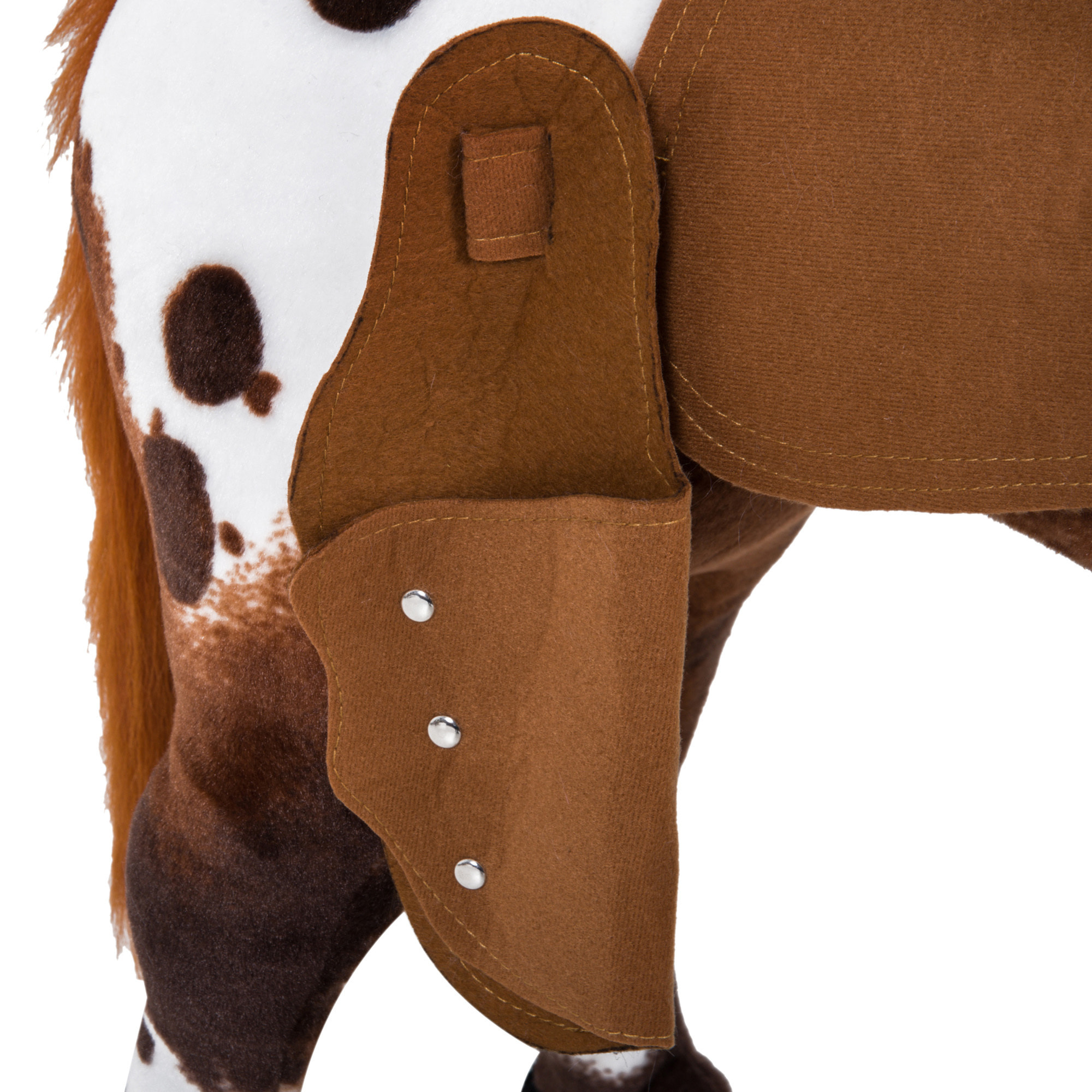 Cheval debout en peluche effets sonores hennissement et galop selle étrier rênes 85L x 28l x 60H marron blanc