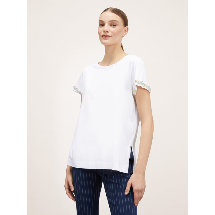 Motivi - Camiseta con mangas bordadas con piedras - Blanco