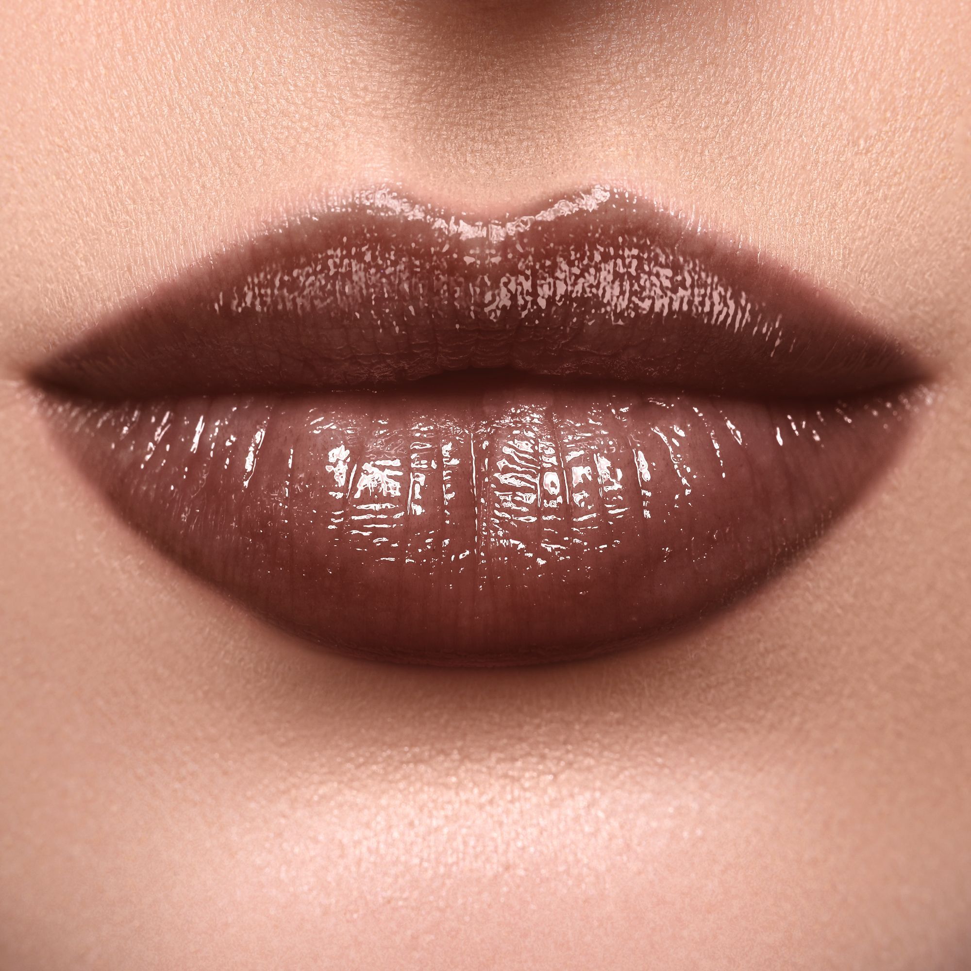 LIP GLAZE - GLASSY STICK Rossetto cremoso dal finish glossy.