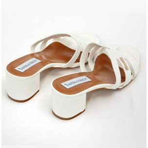 Sandali in simil pelle con tacco comodo