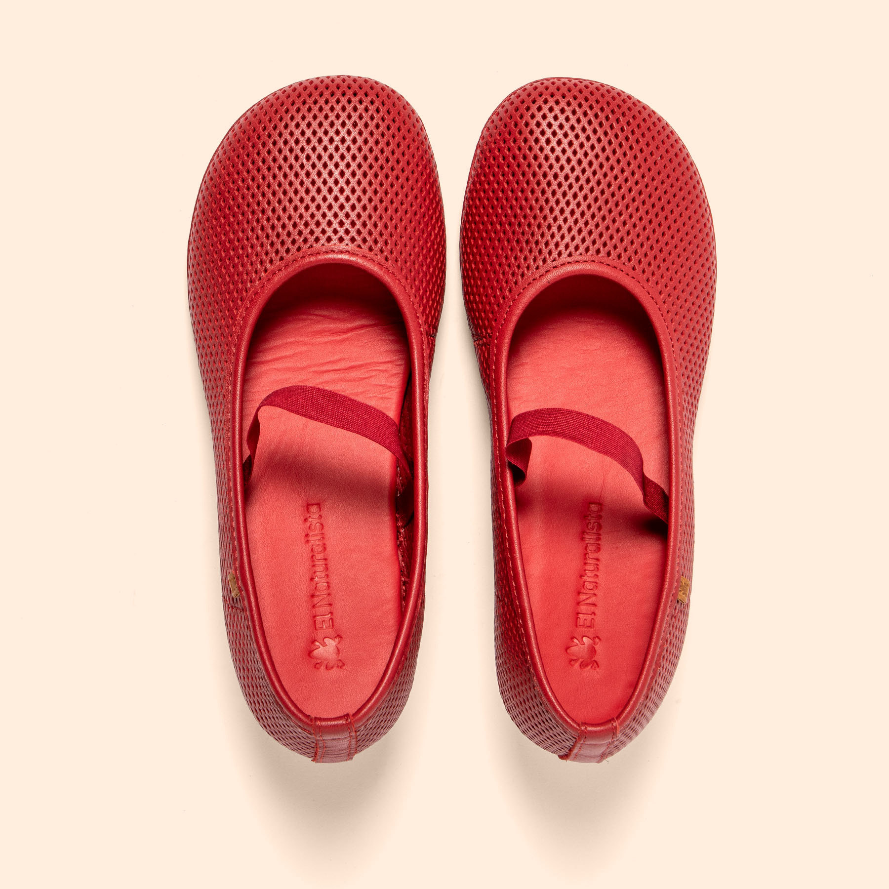 Zapatos con tacón N694R NAPPA PERFORADA ROSSO/ ALMA color Rosso