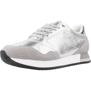 Sneakers de  Mujer de la marca GEOX  modelo D DORALEA PLATA