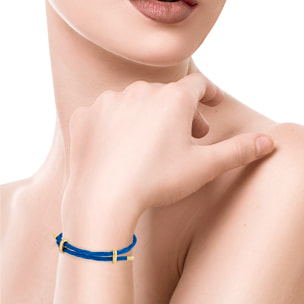 Pack de 3 pulseras multihebra entrelazada de hilo de nylon blanco, rojo y azul con cierre cruzado de cobre dorado.