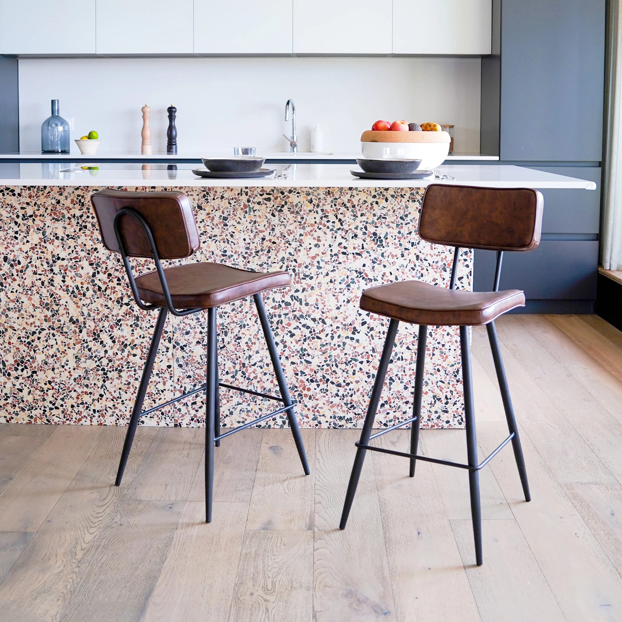 Lot de 2 chaises de bar mi-hauteur 66 cm en cuir synthétique marron - Texas