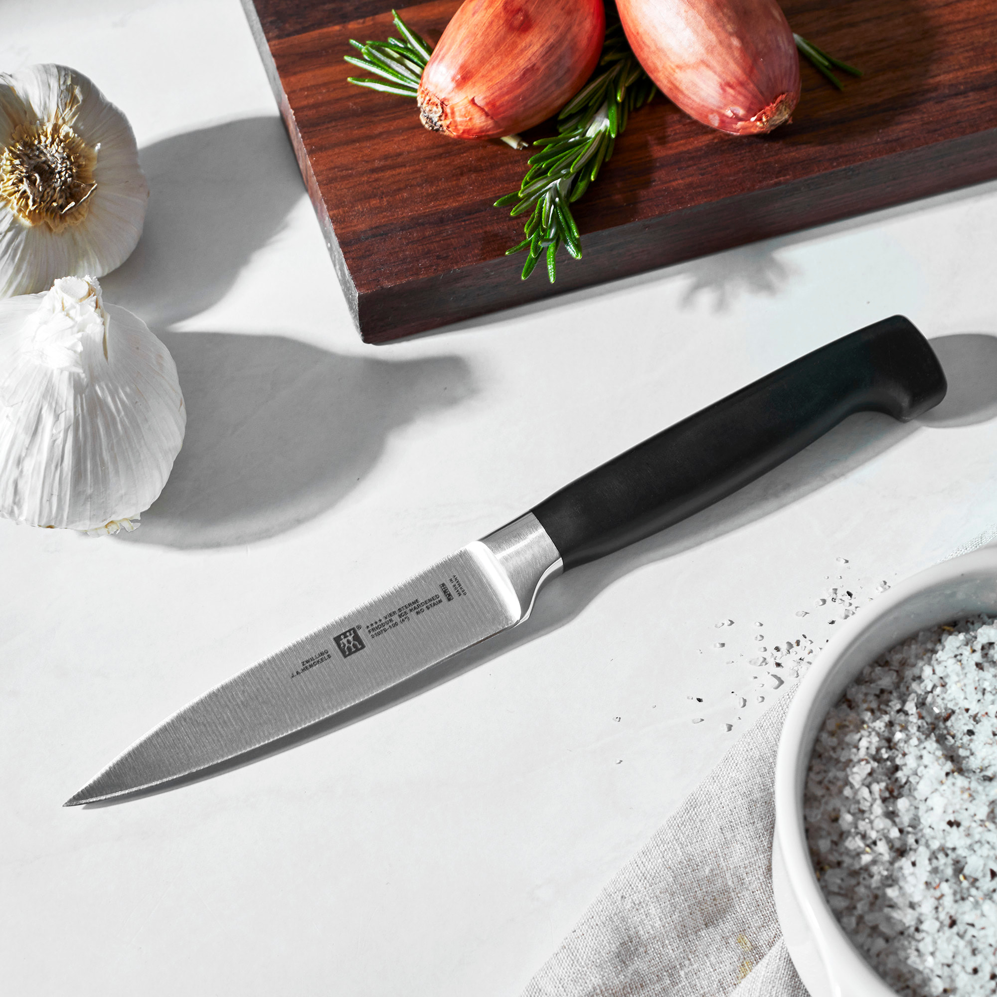 Couteau à larder et garnir 10 cm