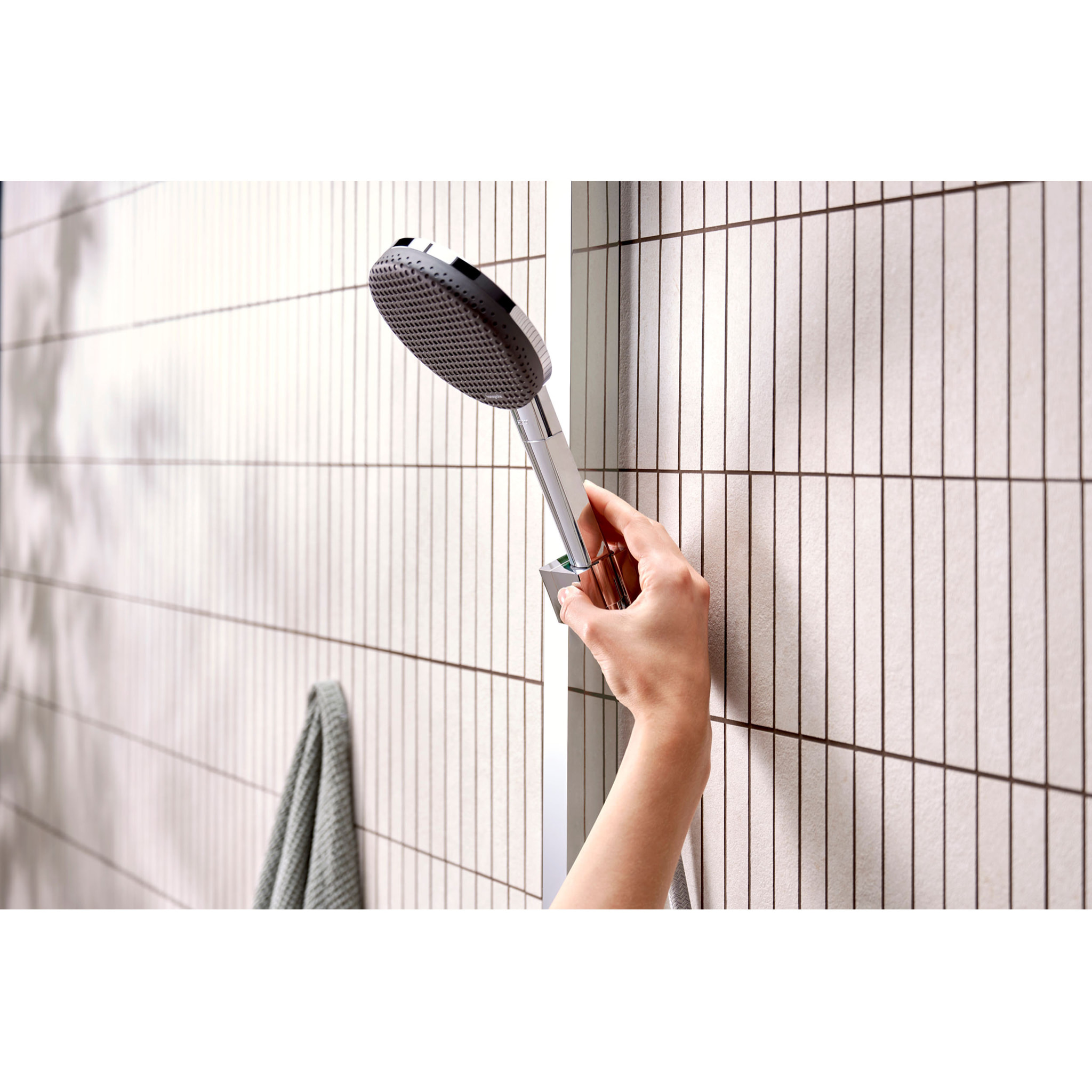 Colonne de douche Raindance Alive Q 2 jets avec thermostatique ShowerSelect Comfort, chromé
