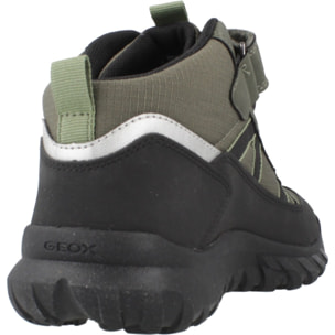 Zapatillas Niño de la marca GEOX  modelo J SIMBYOS BOY B ABX VERDE