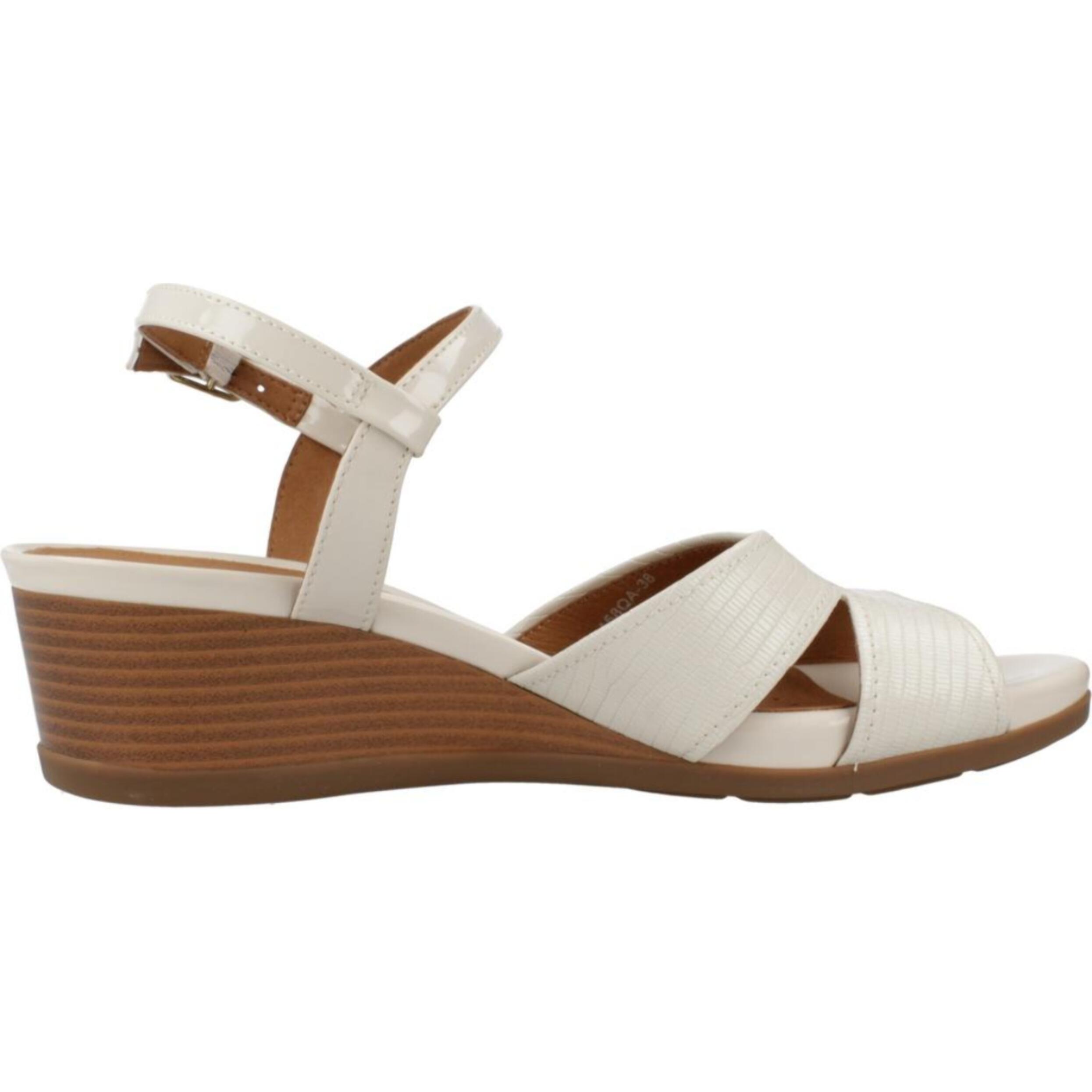 Sandalias Mujer de la marca GEOX  modelo D MARYKARMEN BEIS