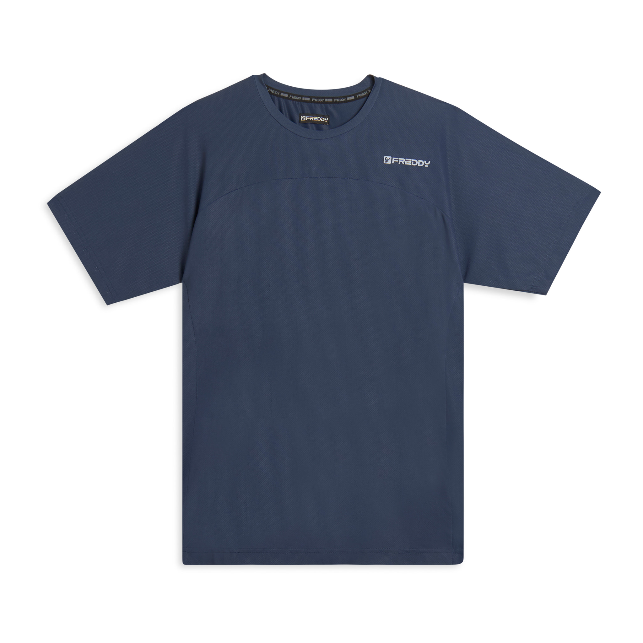 T-shirt slim con logo al cuore e fit ergonomico