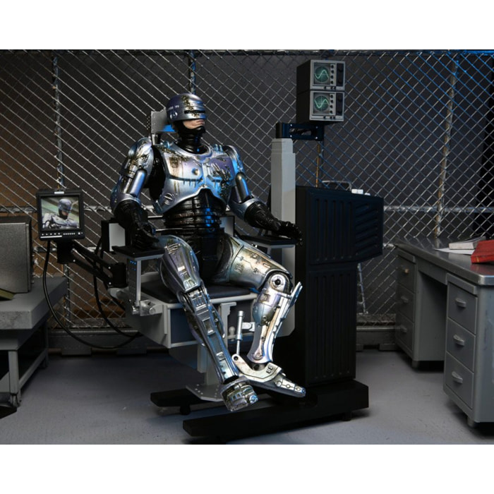 Robocop Action Figura Ultimate Battle Damaged Robocop Con Chair 18 Cm Neca