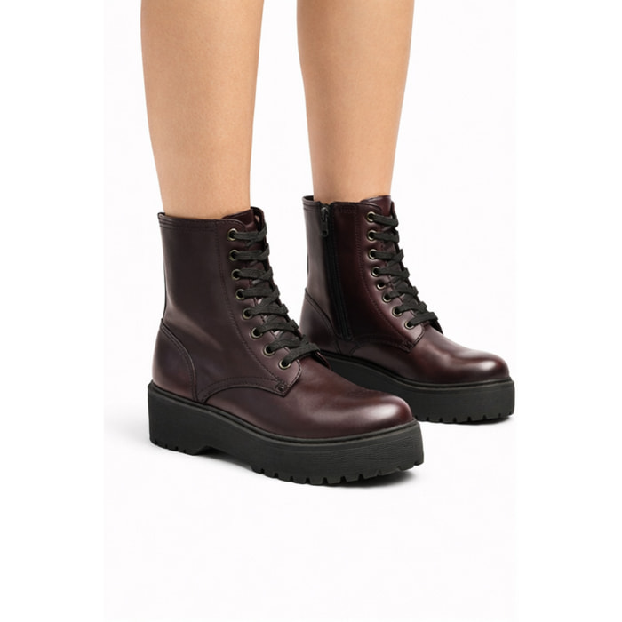 Anfibi in vera pelle con stringhe e lampo