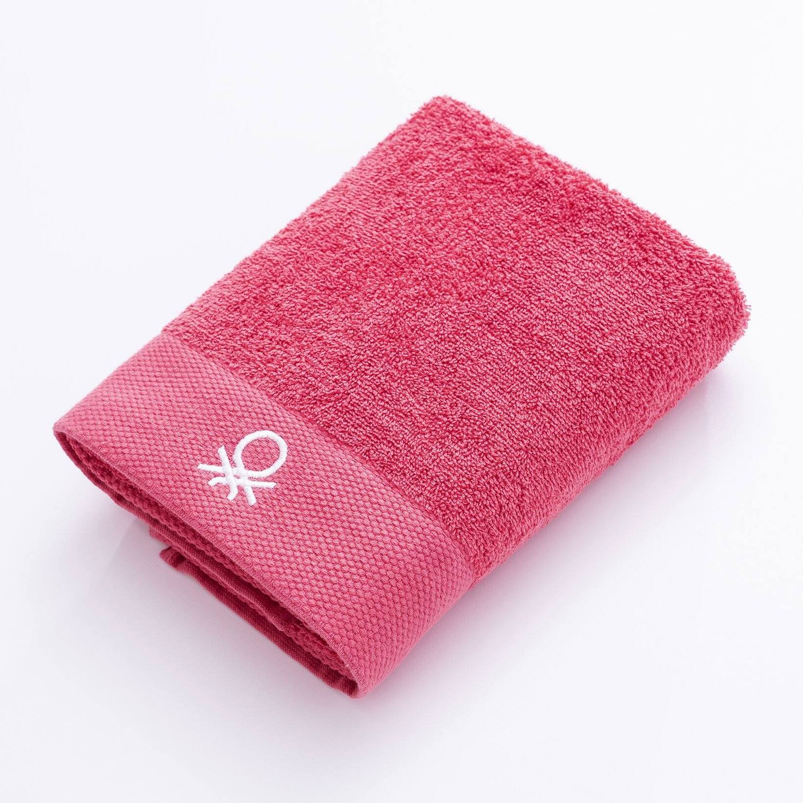Toalla de baño 50x90cm 100% algodón 450gsm en color rosa - suave, absorbente y secado rápido
