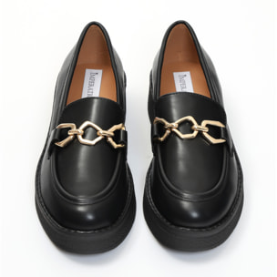 Mocassini in simil pelle con applicazione color oro