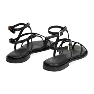 Sandalias planas negras diseño esencial