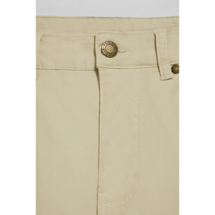 Pantalón Slim Voss en beige con cinco bolsillos