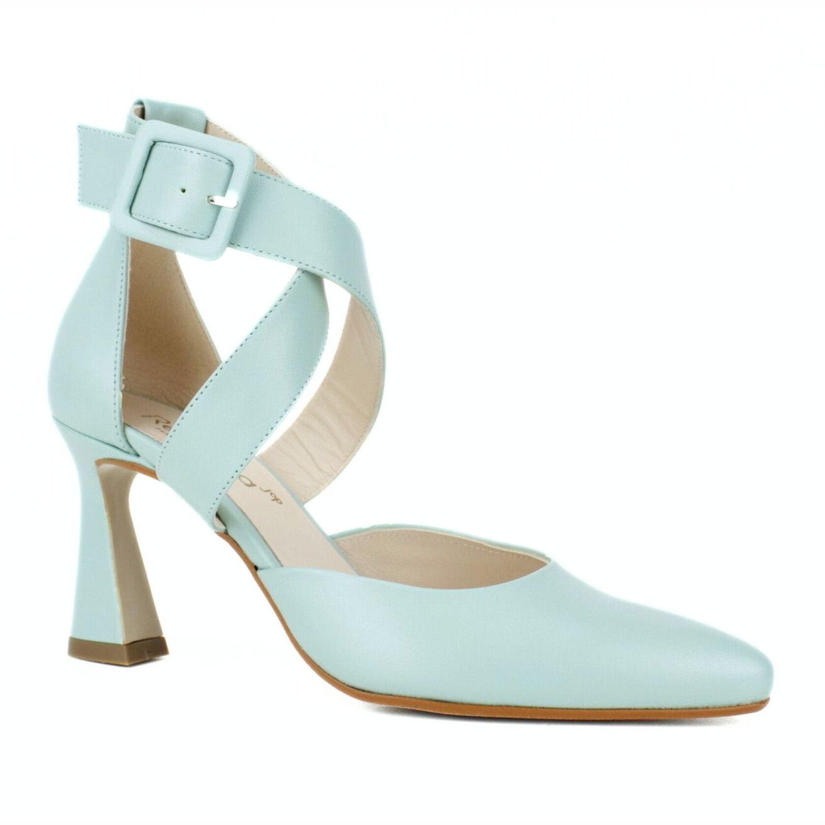 Sandalias con tiras cruzadas. Tacón 7 cm