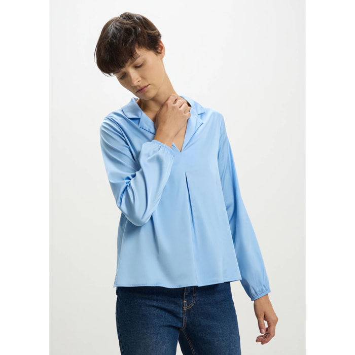 Blusa in raso scollo a v