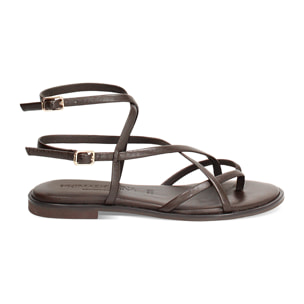 Sandalias planas marrón oscuro elegantes