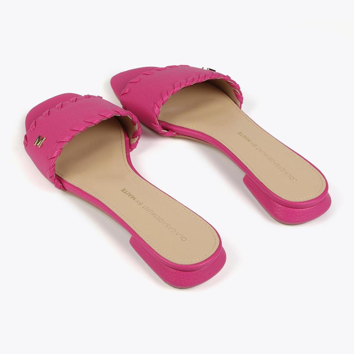 Sandali a ciabattina con dettaglio intrecciato