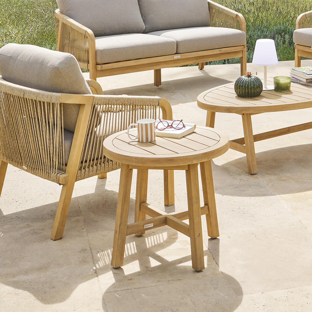Table d appoint de jardin ronde "Papouasie" 55 x 50,8cm en acacia