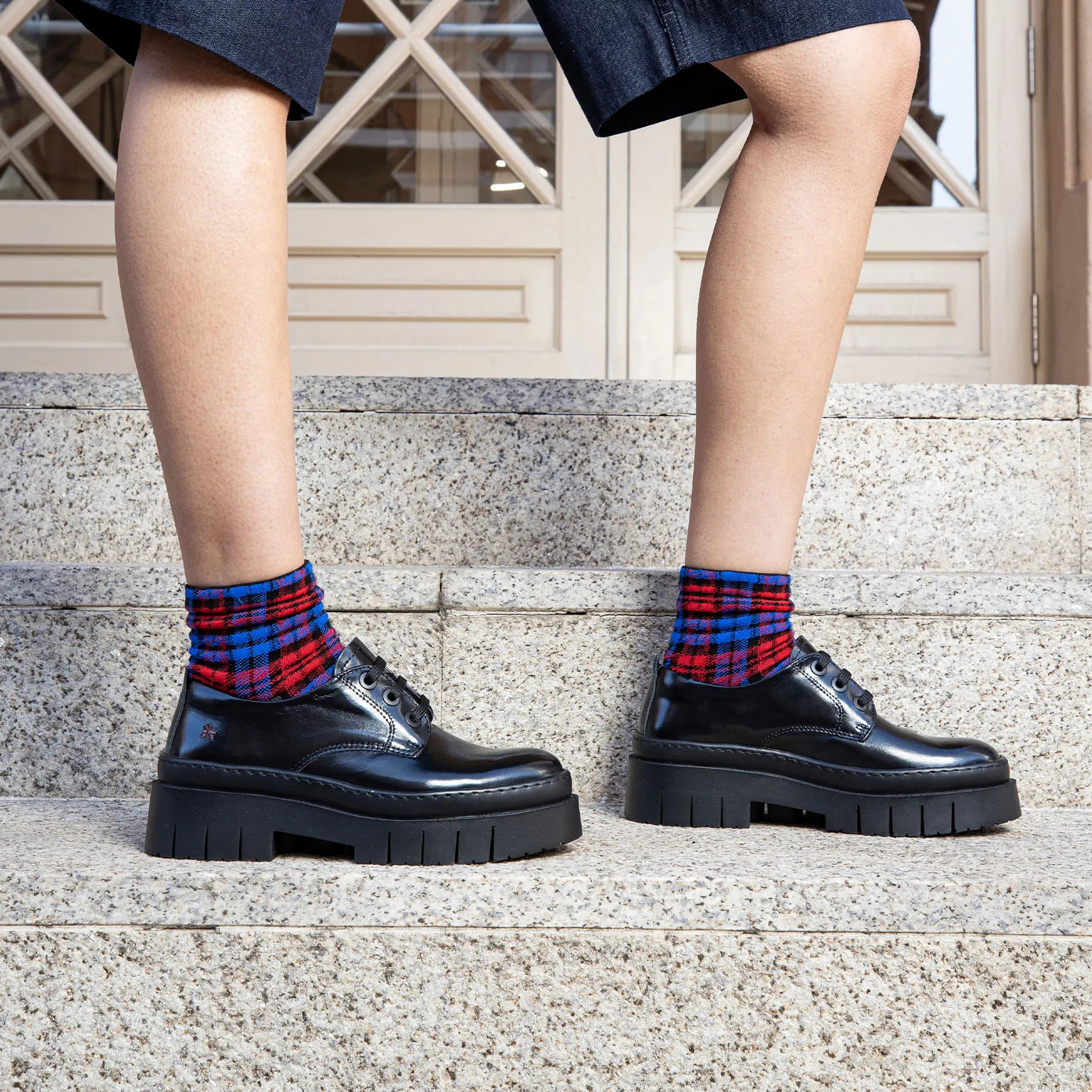 Zapatos 1952 NOBUCK BLACK/AMBERES color Black